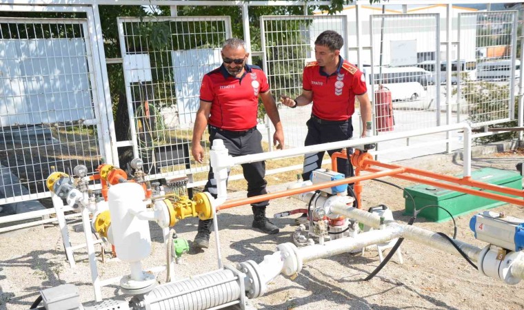 Bozüyük Belediyesi İtfaiye Müdürlüğünden akaryakıt istasyonlarına denetim