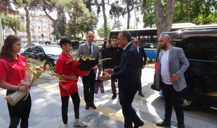 Burdur Valisi Türker Öksüz: Burdura hizmetkar olmaya geldim