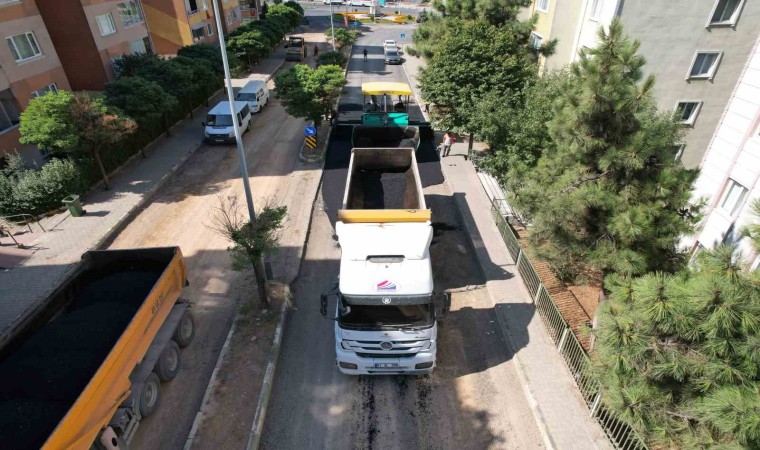 Çayırovada 6 mahallede 15 bin ton asfalt serilimi yapılacak