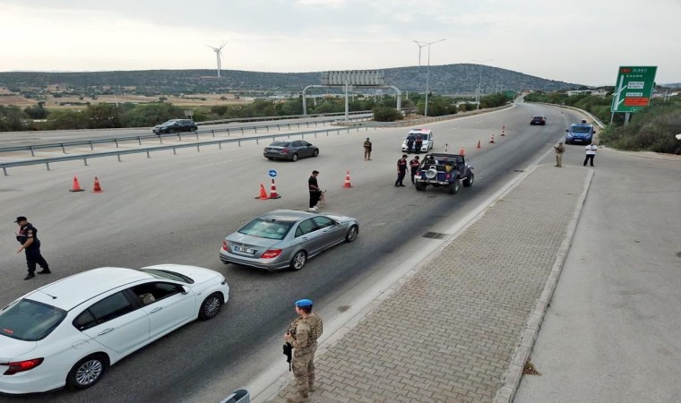 Çeşmede huzur için polis ve jandarmadan sıkı denetim