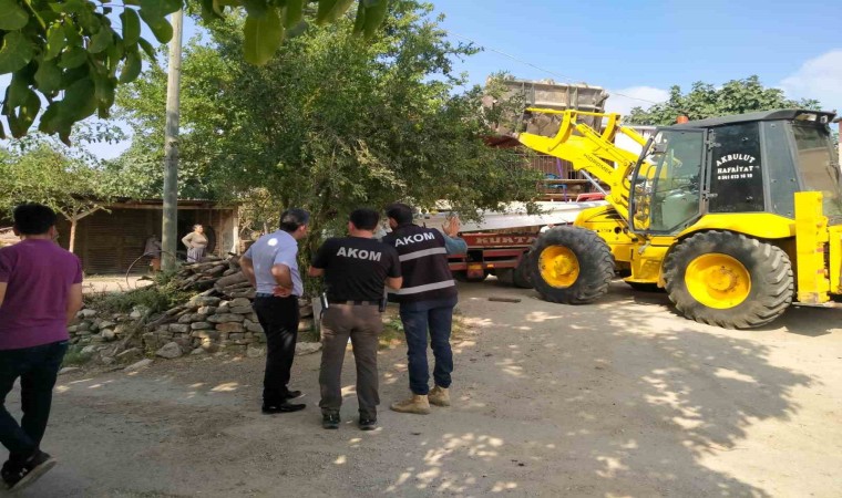 Deprem bölgesi Kozanda çalışmalar sürüyor