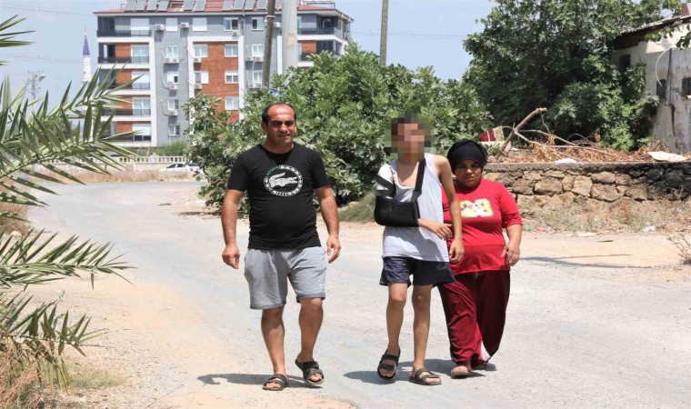 Deprem sarstı, kaza yıktı: “Kıyafetimiz bile kalmadı”