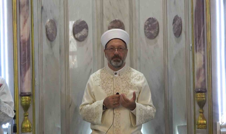 Diyanet İşleri Başkanı Erbaş, Yalovada hafızlık icazet törenine katıldı