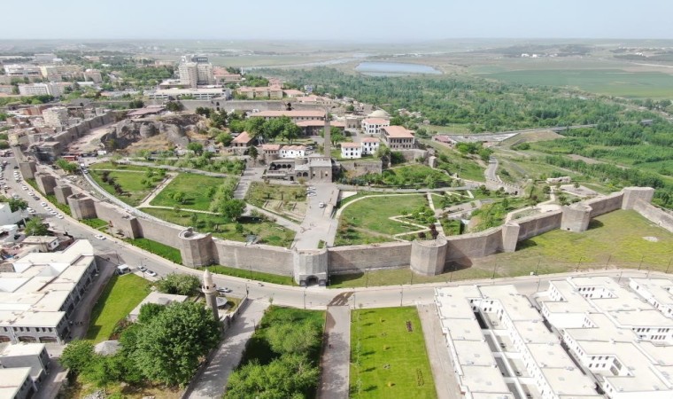 Diyarbakır Sur, ‘Dünyanın en eski şehirleri listesinde yanlış sırada yer aldı