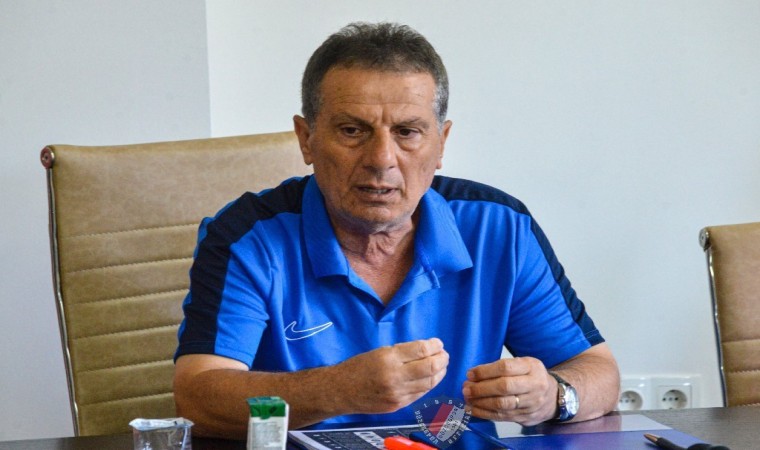 Düzcespor Teknik Direktörü Adnan Şentürk: “Yeni transferlere ihtiyacımız var”