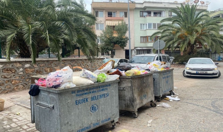 Erdekte vatandaşların çöp tepkisi