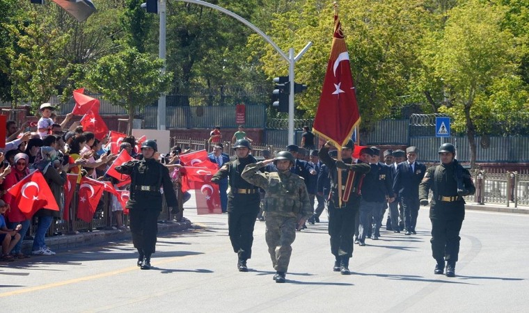 Erzurumda 30 Ağustos provasına trafik düzenlemesi