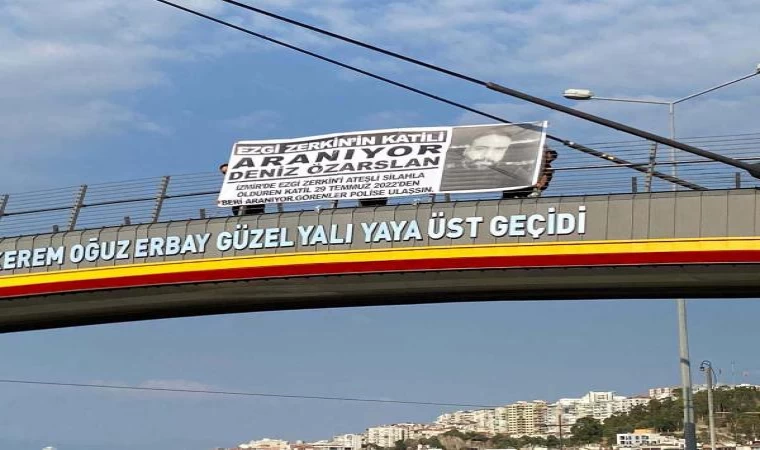 Ezgi’nin ailesi üst geçide astıkları pankartla kızlarının katilini arıyor