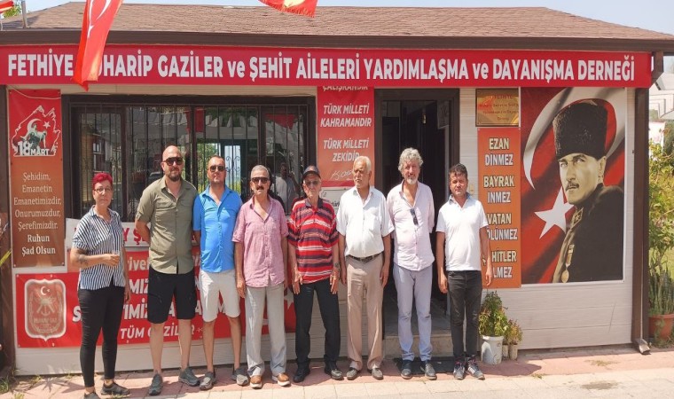 Fethiyede Gaziler Derneğinden şehitler için kar şerbeti hayrı