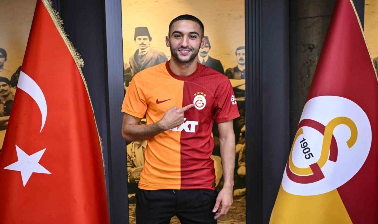 Galatasaray, Hakim Ziyechin lisansını çıkardı