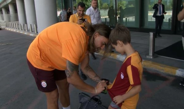 Galatasaray kafilesi Slovenya’ya gitti