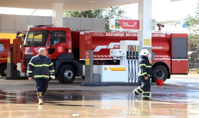 Gaziantep’te atıl haldeki otelde yangın (3)