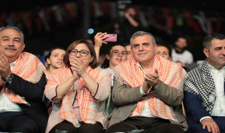 Gaziantepte Hemşehriler Derneği Festivalinde Şanlıurfa standına yoğun ilgi