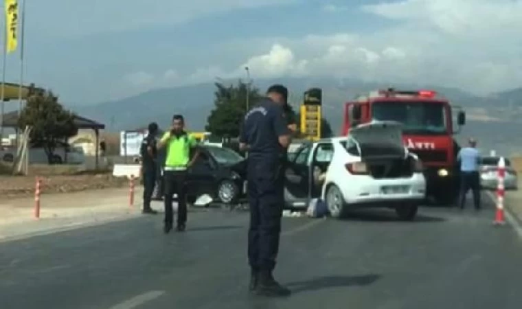 Gaziantep’te otomobiller çarpıştı: 5 yaralı