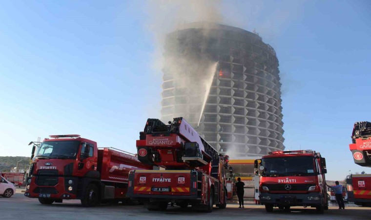 Gaziantepteki otel yangını 5 saatte kontrol altına alındı