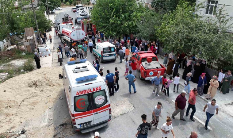 Gecekonduda korkutan yangın: Yangında tartışma çıktı 2 gözaltı