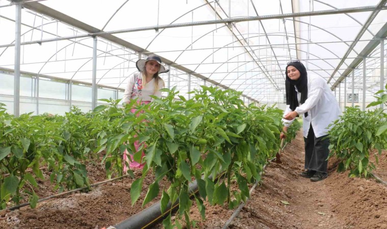 Geleceğin mesleğinde uygulamalı eğitim sürüyor