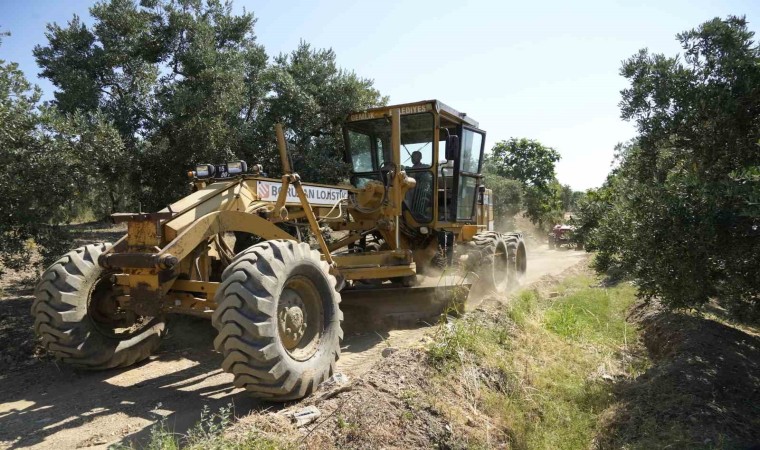 Gemlikli çiftçiye arazi yolu desteği