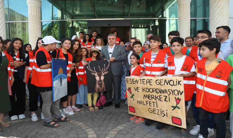 Gençler Halfeti gezisine katıldı