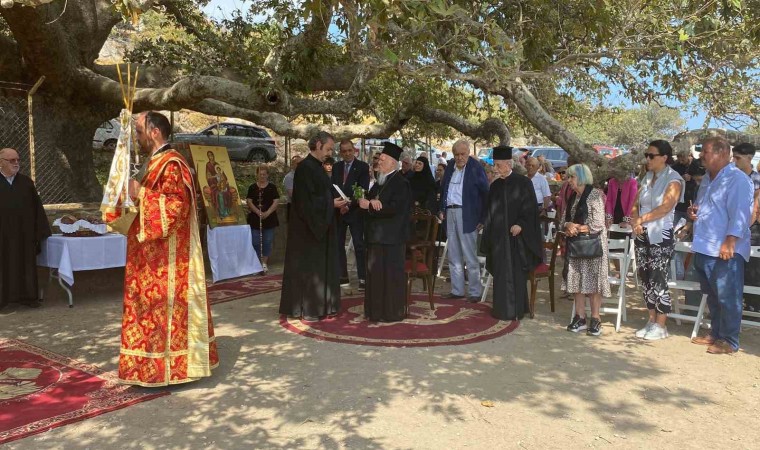 Gökçeadada Meryem Anayı anma günü ayini yapıldı