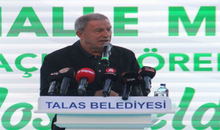 Hulusi Akar: Teröristlerin hiçbir şekilde yaşama şansı yok. Ya adalete teslim olacaklar ya da yok olup gidecekler