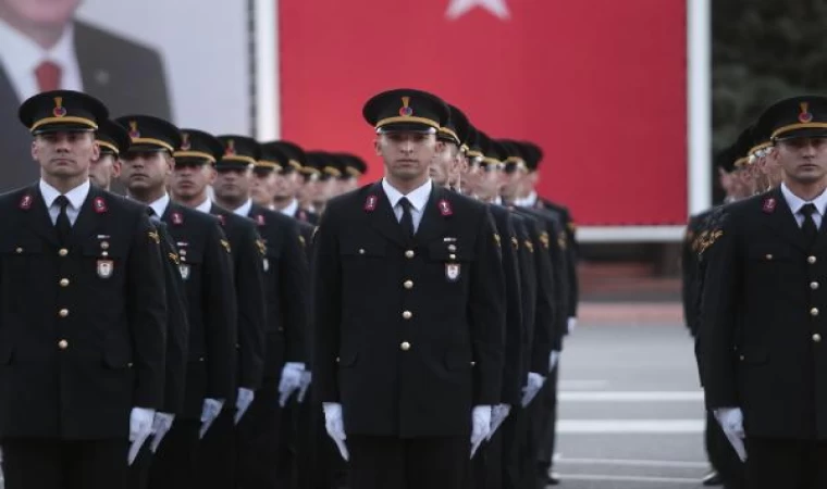 Işıklar Askeri Lisesi’nden mezun olan 402 astsubay için tören düzenlendi