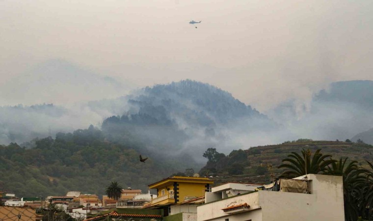 İspanyanın Tenerife Adası yangınlarla boğuşuyor: 26 bin kişi tahliye edildi