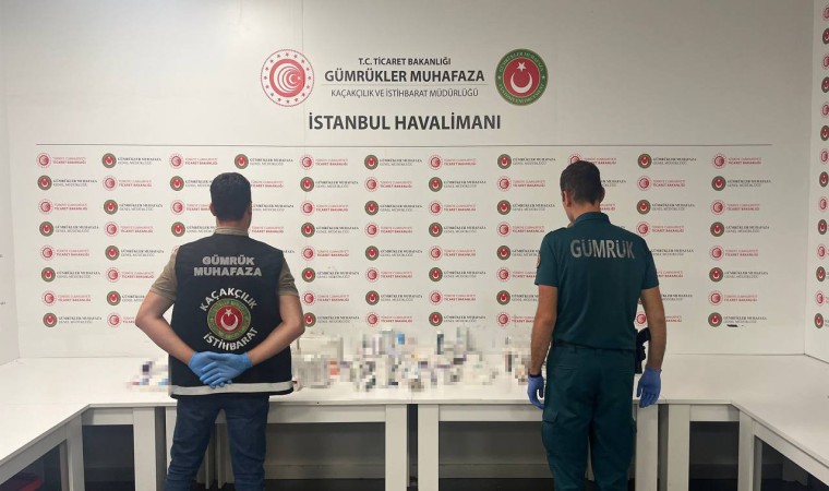 İstanbul Havalimanında piyasa değeri 27 milyon lira olan kaçak ilaç ele geçirildi