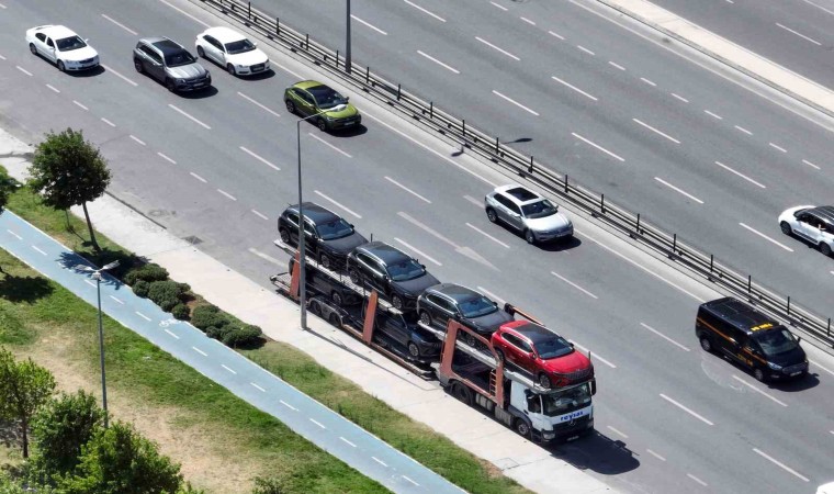 İstanbulda tırlarla Togg geldi