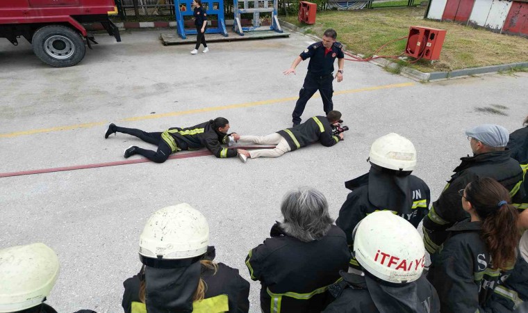 İtfaiyeden AFAD gönüllülerine eğitim