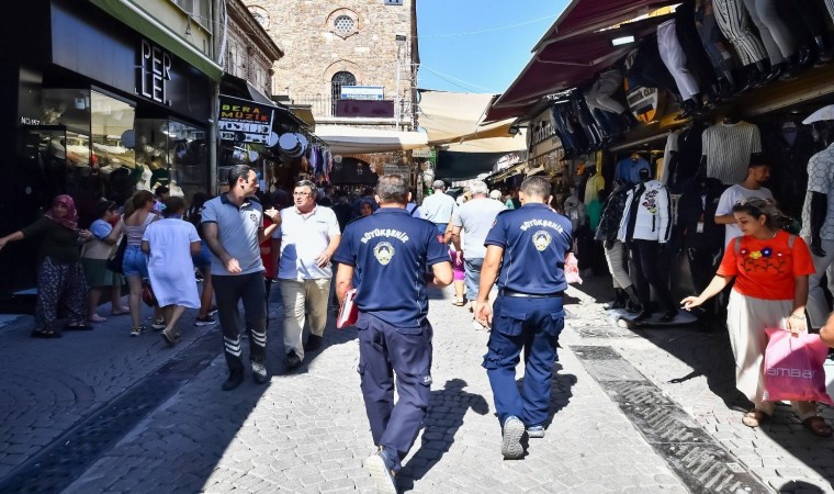 İzmirde çığırtkan ve hanutçu operasyonu