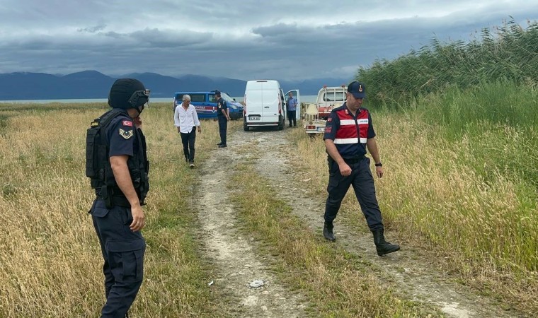 İznik Gölünde top mermisi bulundu