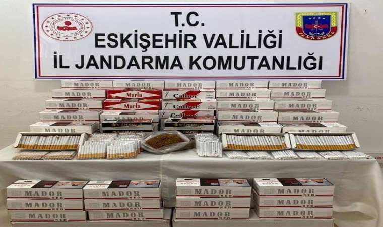 Kaçak sigara satmaya hazırlanan şahıs jandarma tarafından yakalandı