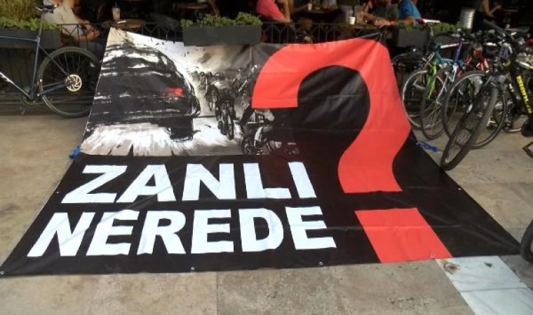 Kadiköy’de Doğanay Güzelgün’ün ölümüne neden olan sürücünün yakalanamaması protesto edildi  