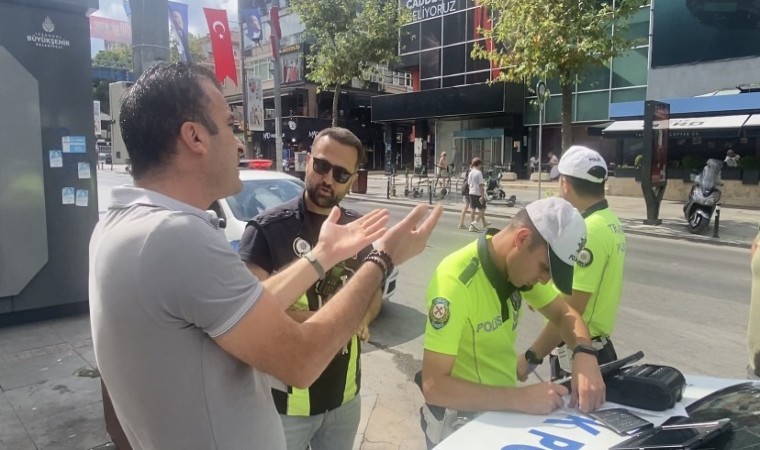 Kadıköyde dron destekli kırmızı ışık ihlali denetimi