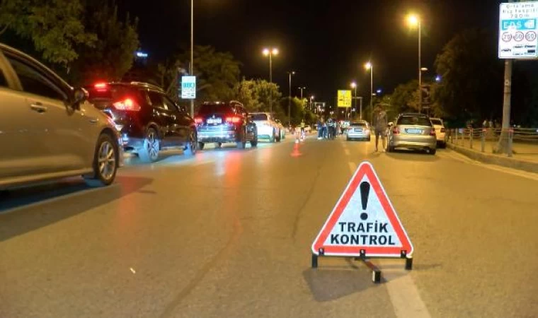 Kadıköy’de trafik kurallarına uymayan sürücülere ceza yağdı