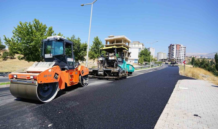 Kahramanmaraş Büyükşehir, Adil Erdem Bayazıt Bulvarını yeniliyor