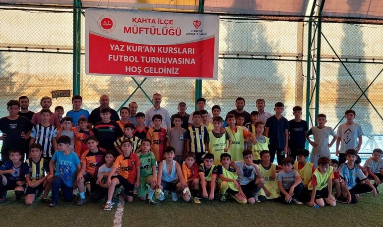 Kahtada Yaz Kuran Kursları futbol turnuvası başladı