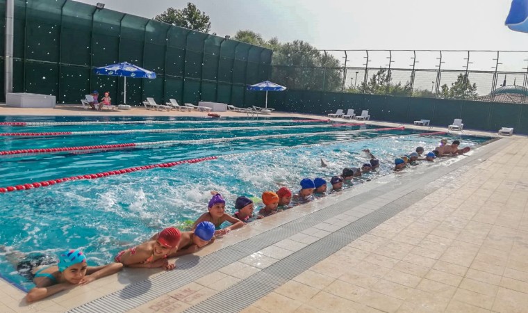 Karacabeyde spora ilgi artarak devam ediyor