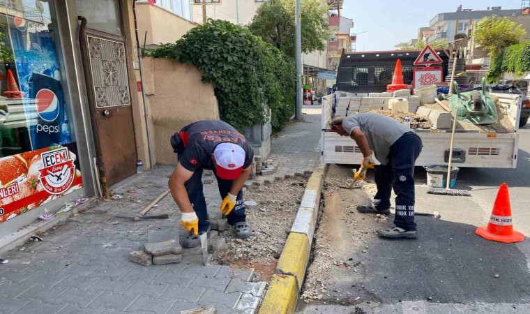 Kareside yol çalışmaları devam ediyor