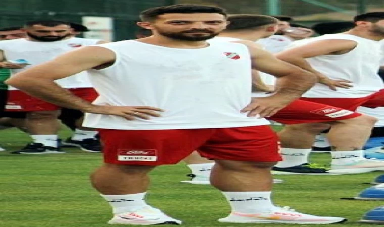 Karşıyaka’da Emre kalacak