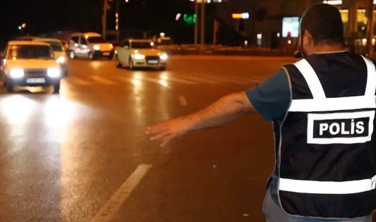 Kayseride 400 polis ile huzur uygulaması: 3 bin 420 kişi sorgulandı