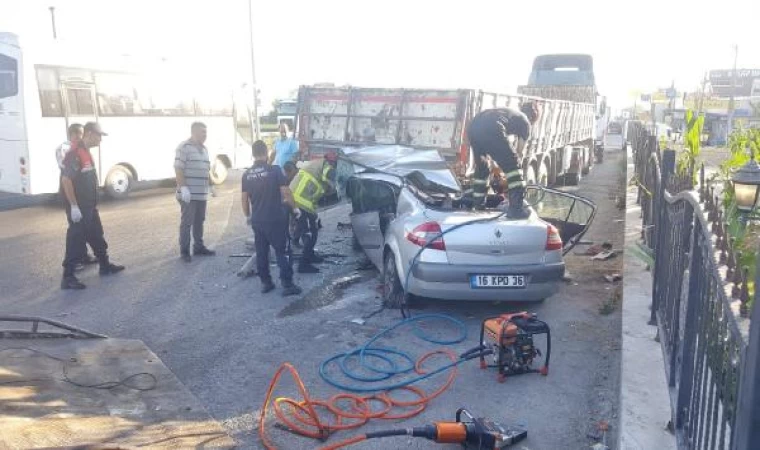 Kazada ölen aynı aileden 3 kişi toprağa verildi; çocuklarını kıramadığı için günübirlik tatile gitmiş