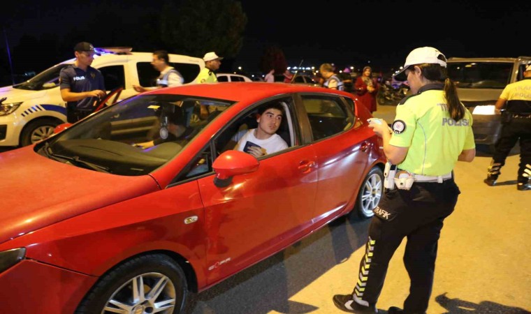 Konyada şok uygulama: 180 polis ile 800 kişi kontrol edildi