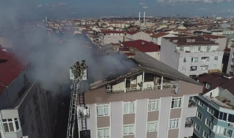 Küçükçekmece’de kendisine alınan telefonu beğenmeyen adam evini yaktı iddiası