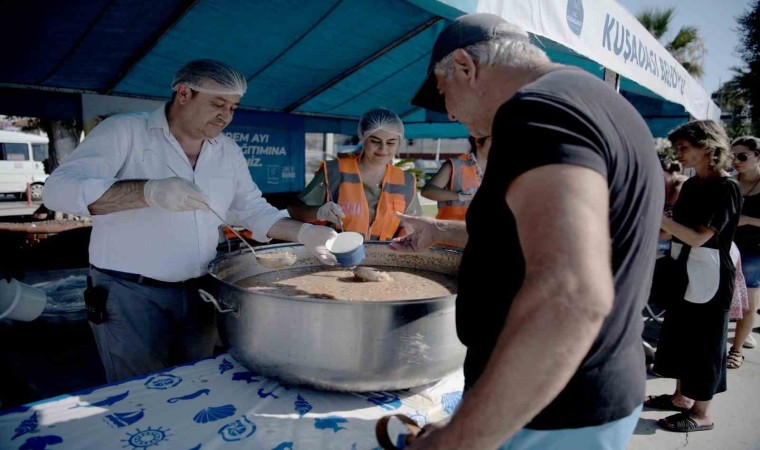 Kuşadası Belediyesinden 10 bin kişilik aşure hayrı