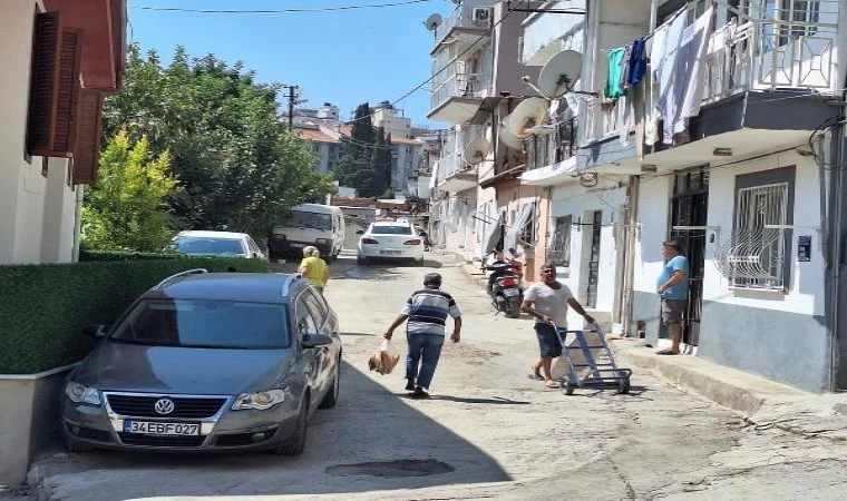 Kuşadası Körfezi’nde 2 dakika arayla 2 deprem