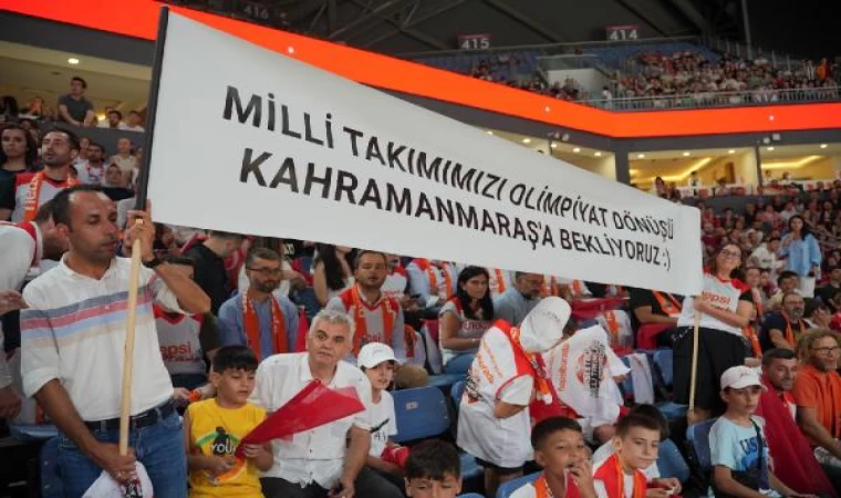 Milli maçı izlediler, basketbolcuları Kahramanmaraş’a davet ettiler