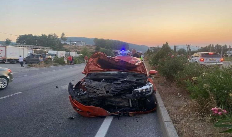 Muğla’da otomobilin çarptığı motosikletteki 2 kişi öldü, 2 yaralı