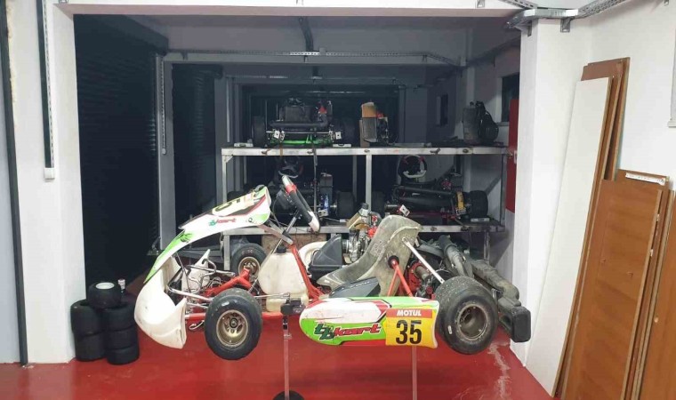 Nazillide go-kart araçları piste indi